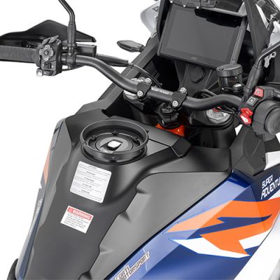 GIVI BF59 Flangia per utilizzo borse da serbatoio TANKLOCK - TanklockED per KTM SUPER ADVENTURE 1290 R / S 2021 / 2024