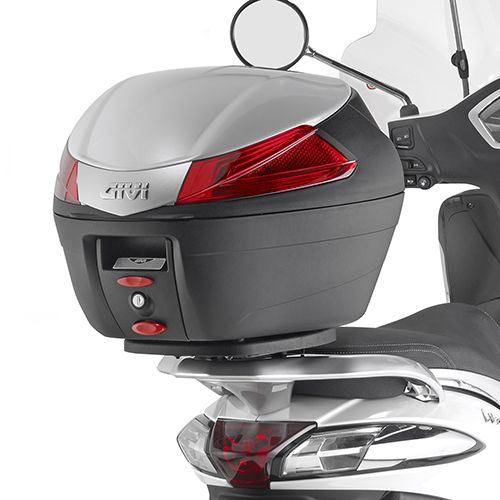 GIVI SR5611 Attacco posteriore per bauletto MONOLOCK per PIAGGIO LIBERTY 50-125-150-200-I-GET 2002 / 2023