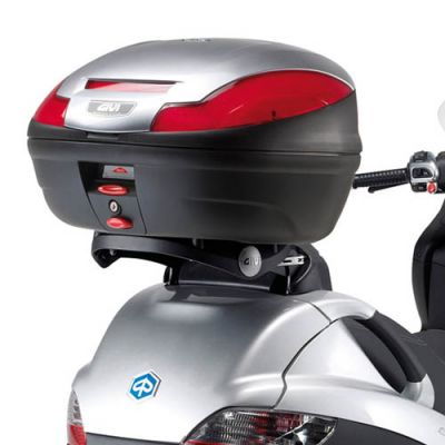 GIVI SR134M Attacco posteriore per bauletto MONOLOCK per PIAGGIO MP3 125-250-300-400-500 2006 / 2014