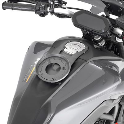 GIVI BF60 Flangia per utilizzo borse serbatoio TANKLOCK TanklockED per YAMAHA MT-07 2021 / 2024