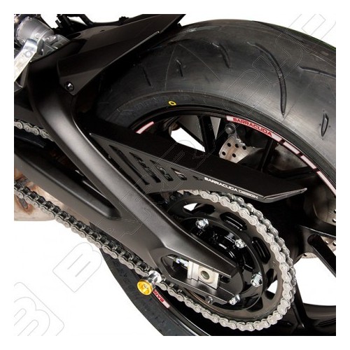 BARRACUDA COPRICATENA NERO in ALLUMINIO per YAMAHA MT 09 2014 / 2016 - TRACER 900 2015 / 2020